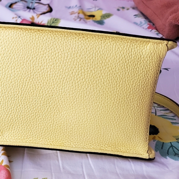 Yellow Kate Spade Mulberry Purse - Picture 8 of 10